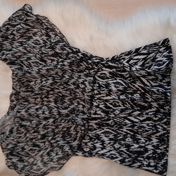 Top - Picture 5 of 6